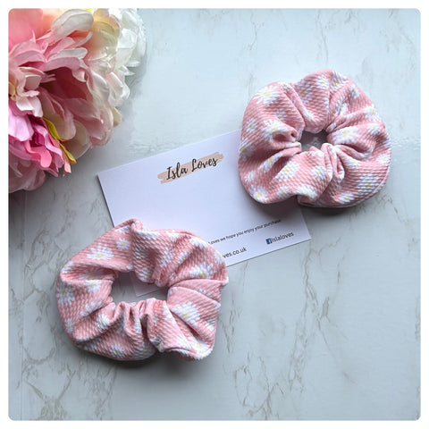 Pink daisy scrunchies