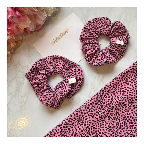 Pink cheetah print scrunchie